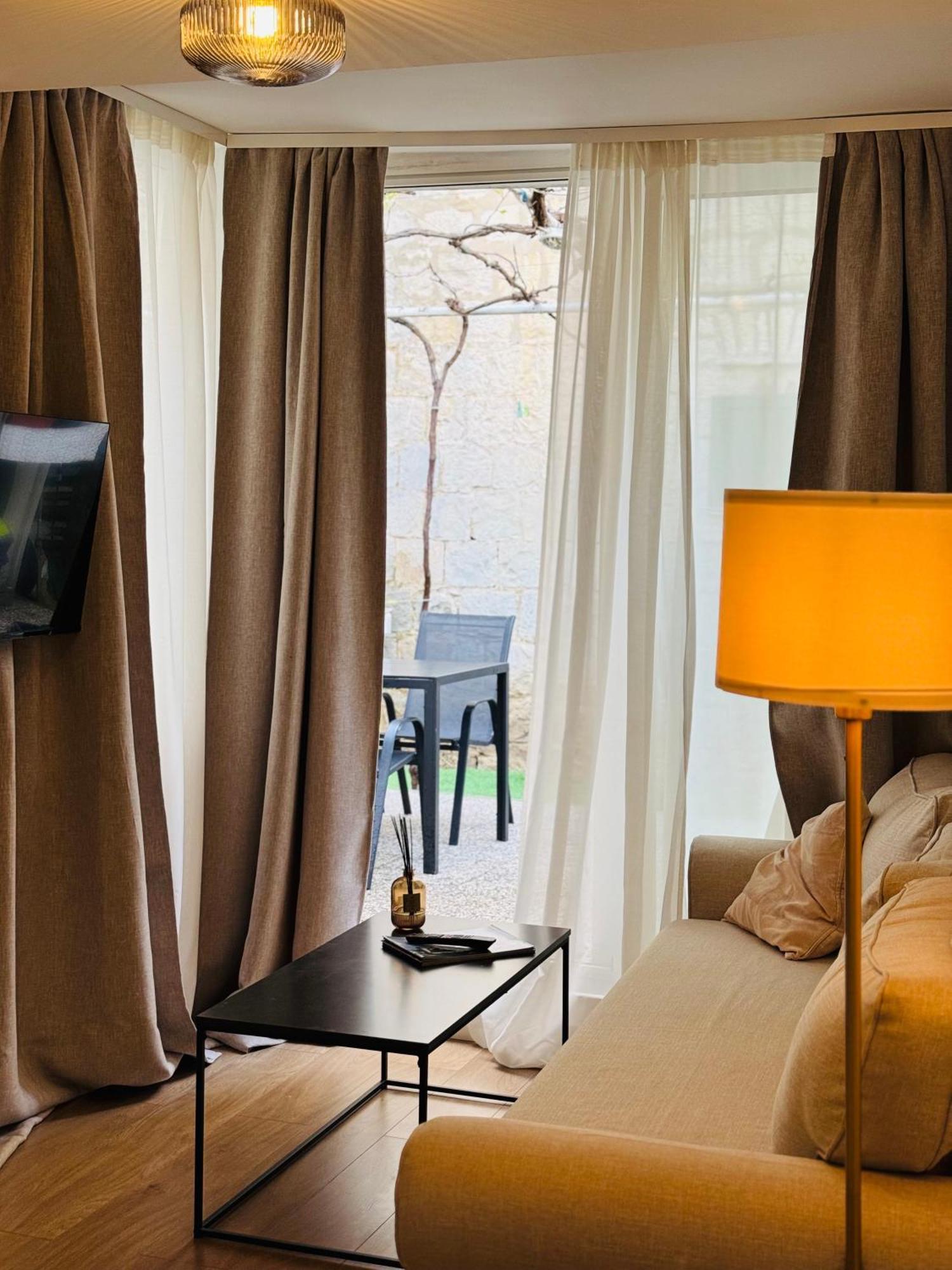 Apartment Stari Dvor Kaštela Eksteriør billede