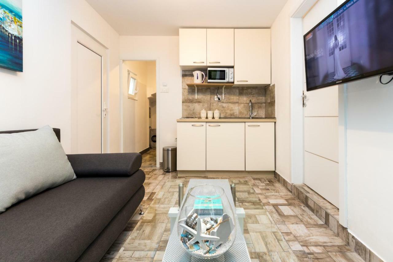 Apartment Stari Dvor Kaštela Eksteriør billede